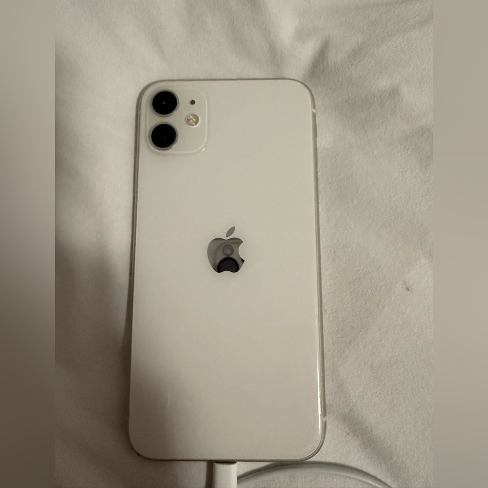 📱APPLE IPHONE 11